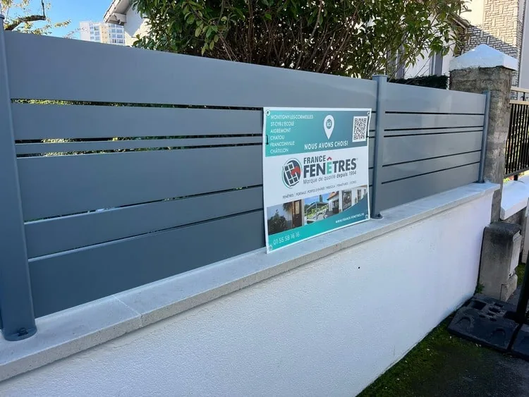 Réalisation à Châtillon : Installation d’une clôture SPAS de chez Cadiou