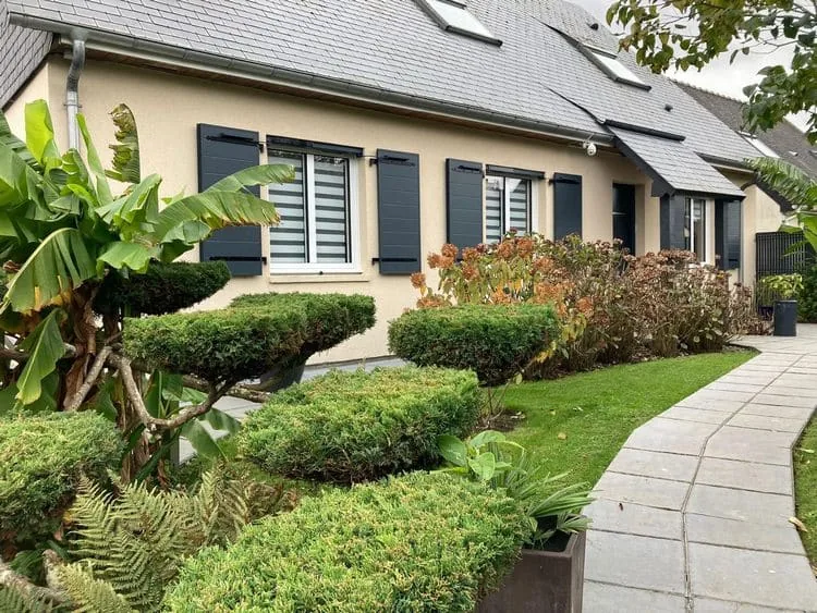 Réalisation à Massy : Installation de volets battants motorisés Somfy - Marque Ehret — photo 2